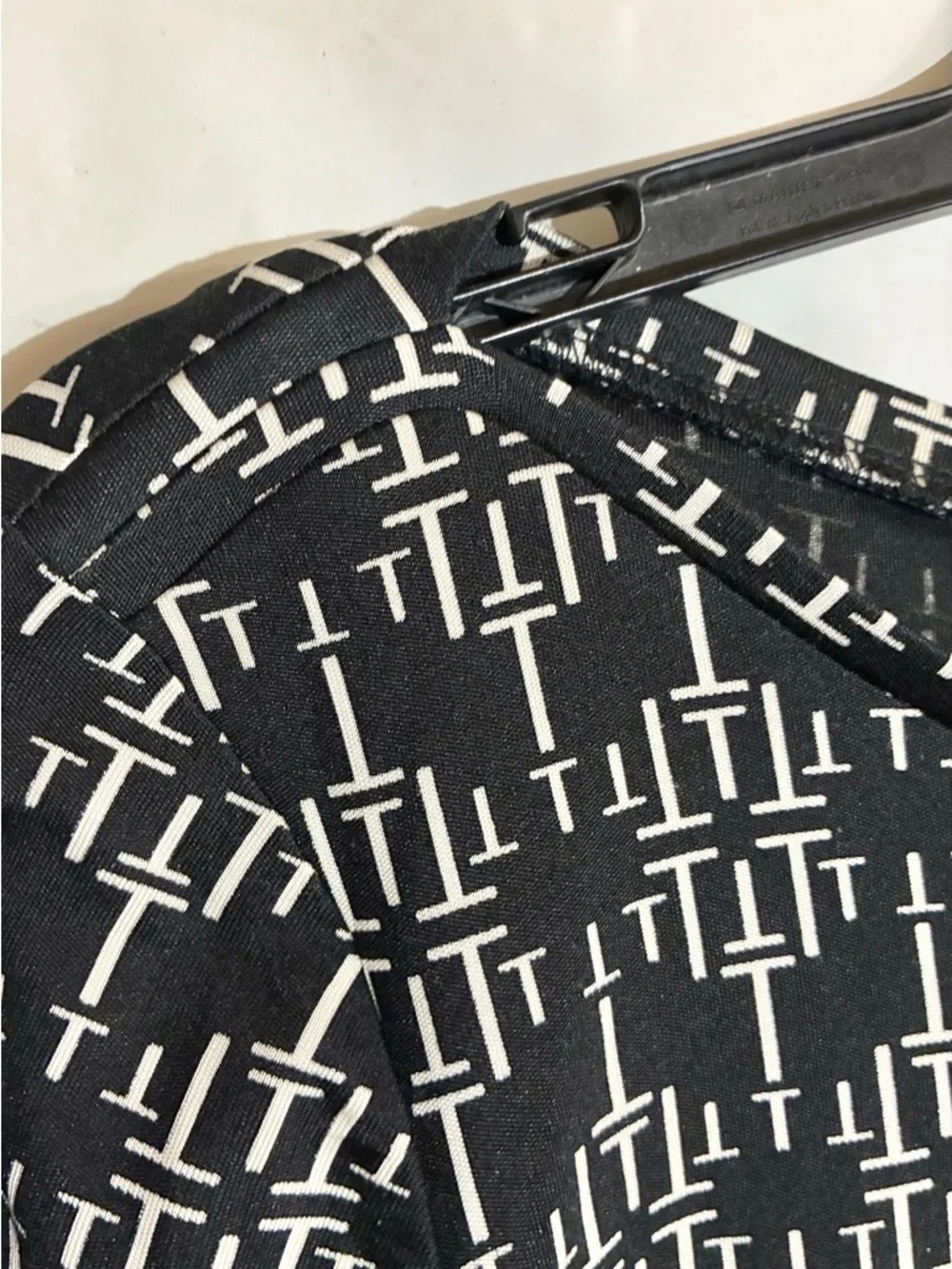 Tory Burch 100% Silk Retro Monogram  Dress Sz M Stretch Party Office